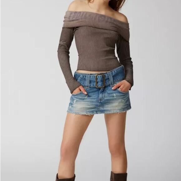 Urban Outfitters Y2K Ribbed Off The Shoulder Top Women’s Size Small - Picture 1 of 10